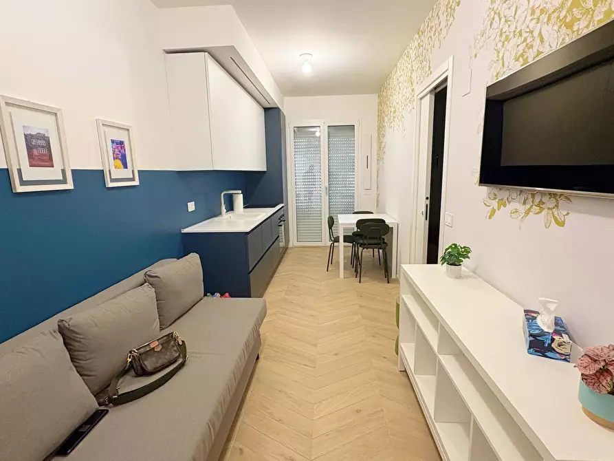 Immagine 16 di Appartamento in vendita  in via prati a San Benedetto Del Tronto