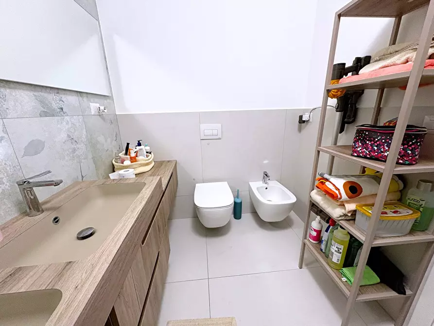 Immagine 20 di Appartamento in vendita  in via xx settembre 15 a San Benedetto Del Tronto