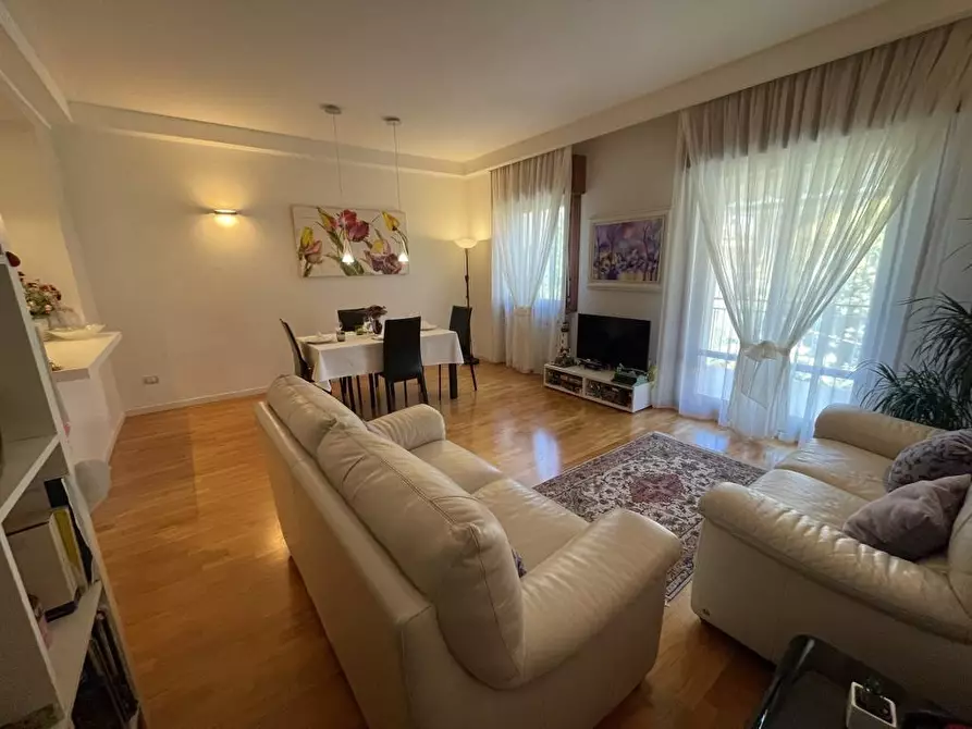 Immagine 8 di Appartamento in vendita  in Via Ugo Bassi 85 a San Benedetto Del Tronto