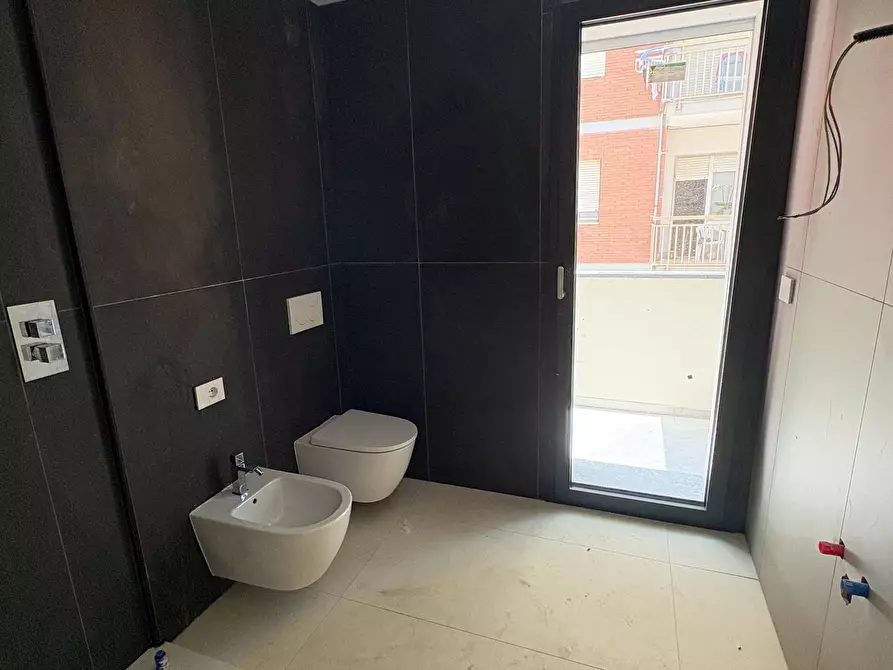 Immagine 18 di Appartamento in vendita  in viale rinascimento a San Benedetto Del Tronto