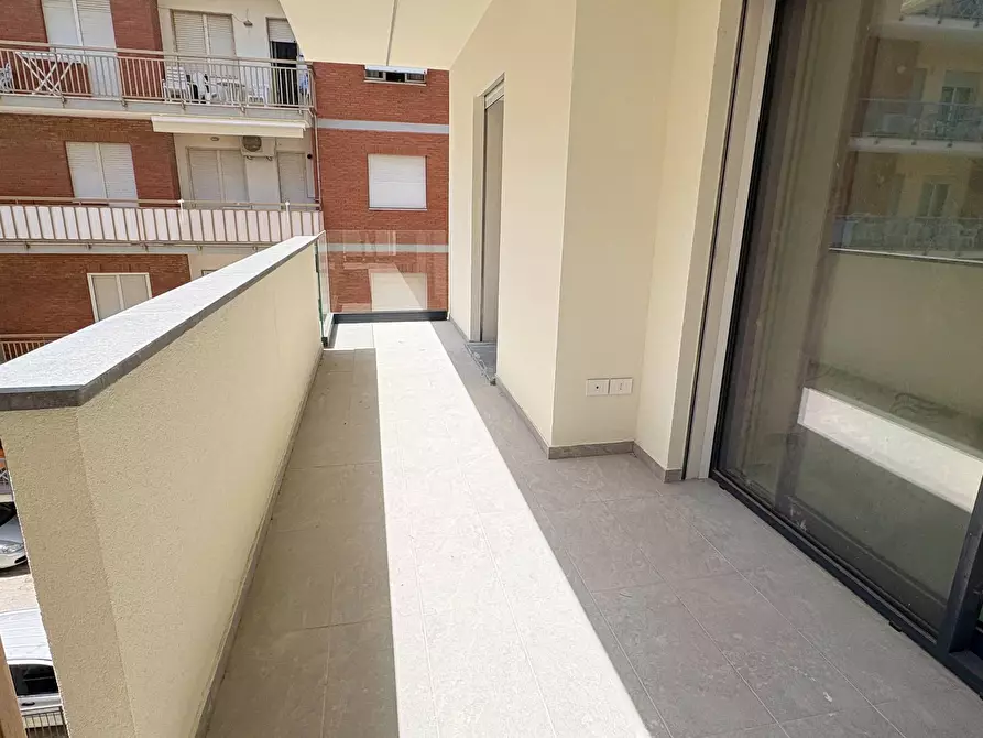 Immagine 3 di Appartamento in vendita  in viale rinascimento a San Benedetto Del Tronto
