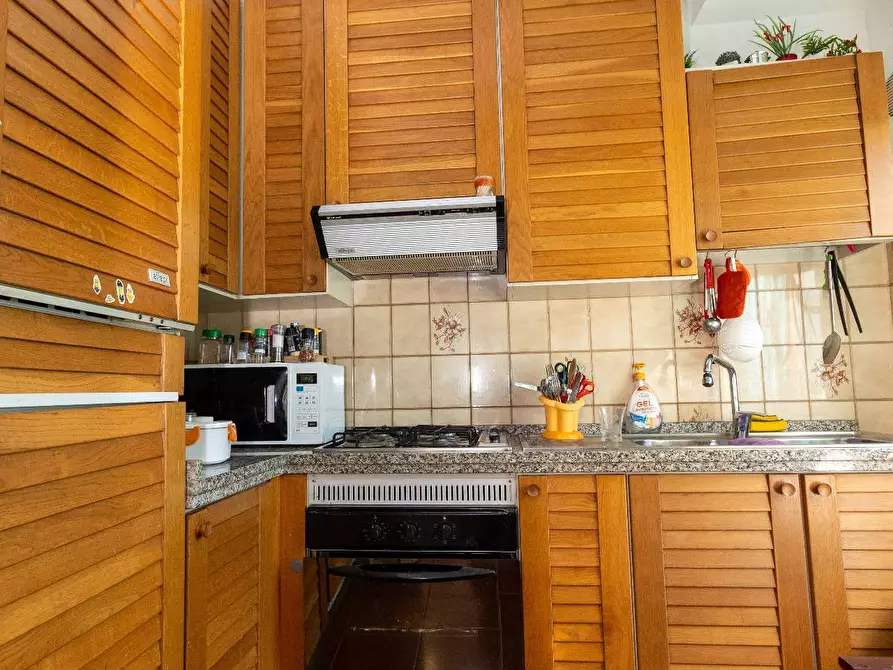 Immagine 10 di Appartamento in vendita  in Via Alessandria a Folignano