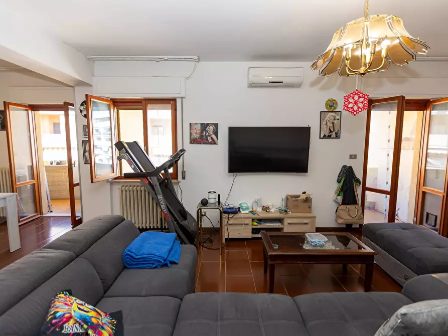 Immagine 41 di Appartamento in vendita  in Via Alessandria a Folignano