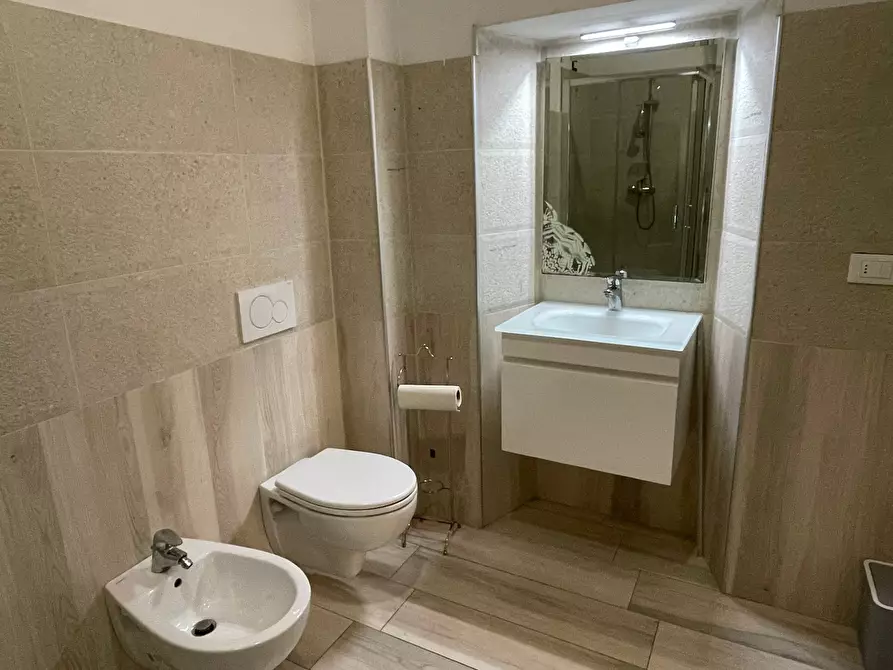 Immagine 10 di Appartamento in vendita  in Via Crispi a San Benedetto Del Tronto