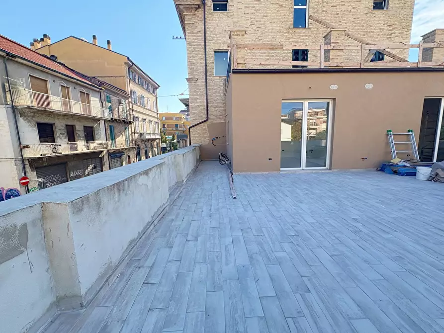Immagine 27 di Appartamento in vendita  in via giovanni pascoli 2 a San Benedetto Del Tronto