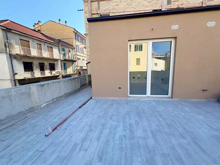 Immagine 15 di Appartamento in vendita  in via giovanni pascoli 2 a San Benedetto Del Tronto