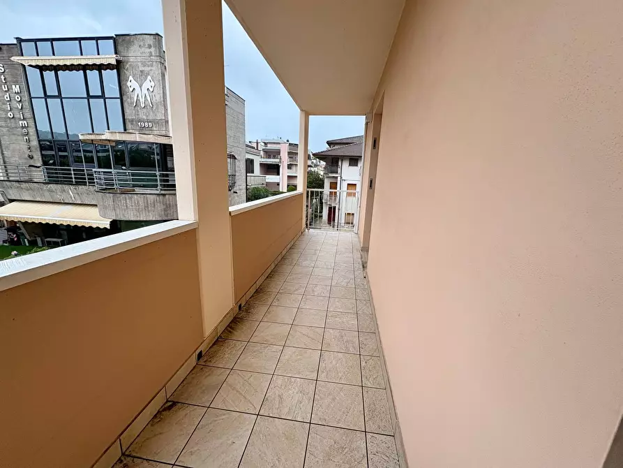 Immagine 8 di Appartamento in vendita  in via tintoretto a Grottammare