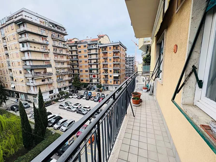 Immagine 7 di Appartamento in vendita  in via formentini a San Benedetto Del Tronto