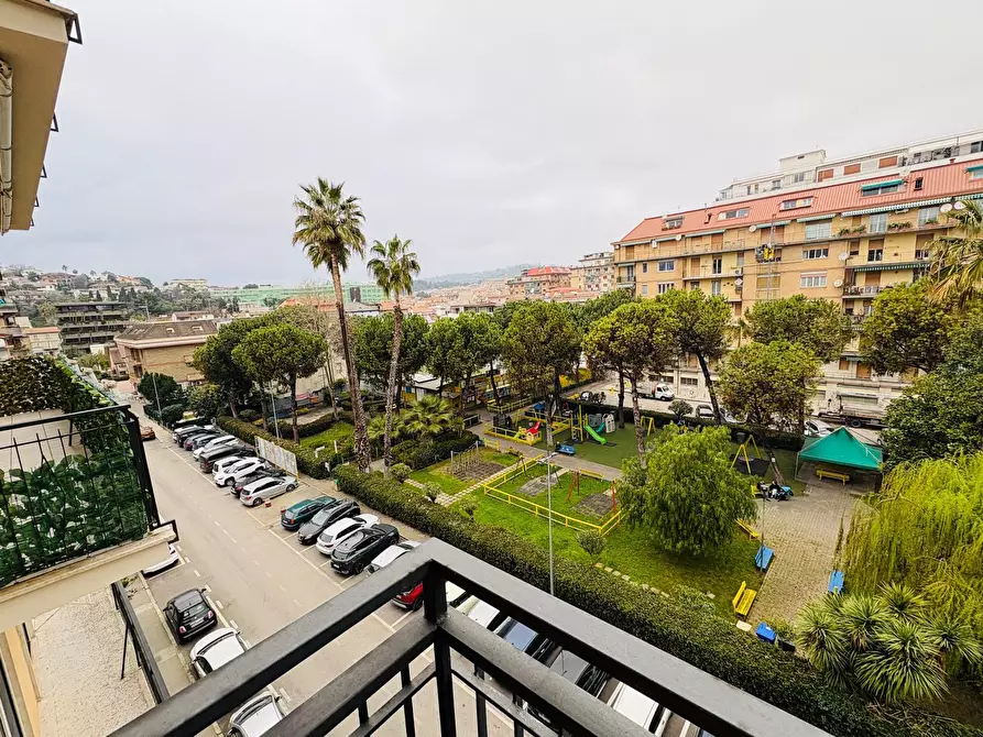 Immagine 2 di Appartamento in vendita  in via formentini a San Benedetto Del Tronto