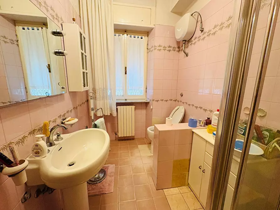 Immagine 6 di Appartamento in vendita  in via formentini a San Benedetto Del Tronto