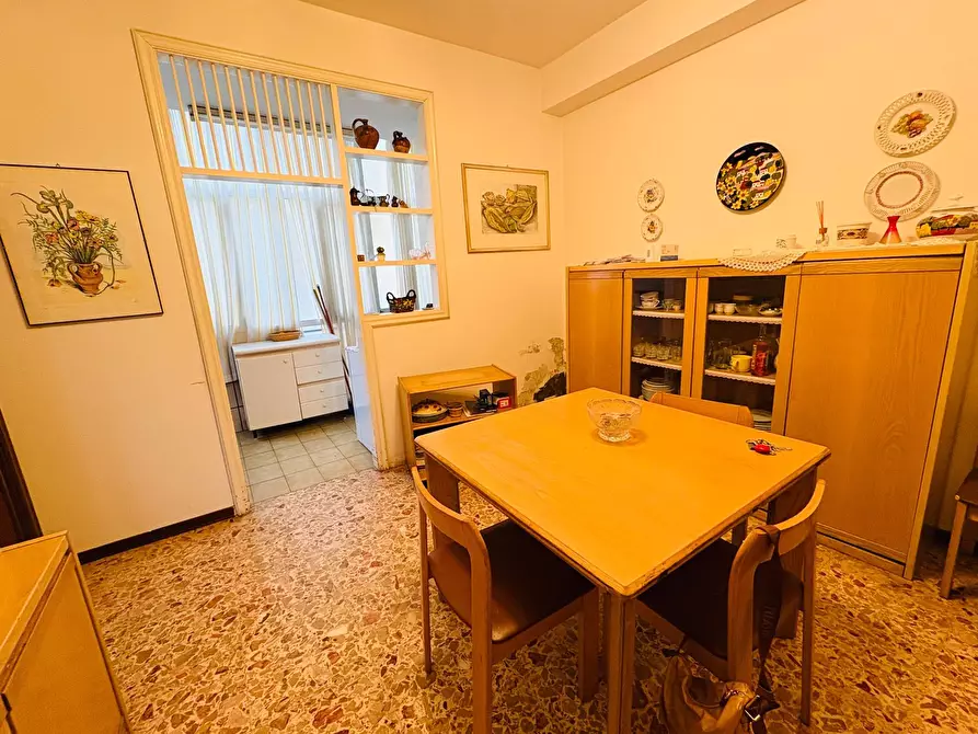 Immagine 19 di Appartamento in vendita  in via formentini a San Benedetto Del Tronto