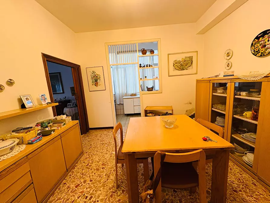 Immagine 23 di Appartamento in vendita  in via formentini a San Benedetto Del Tronto