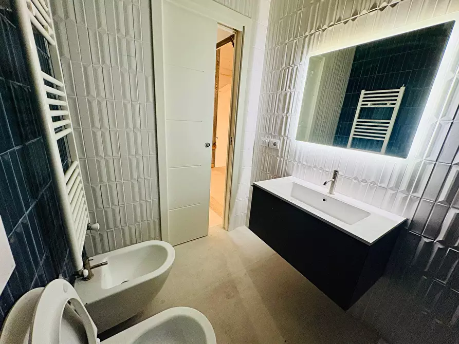 Immagine 39 di Appartamento in vendita  in corso mazzini 89 a San Benedetto Del Tronto