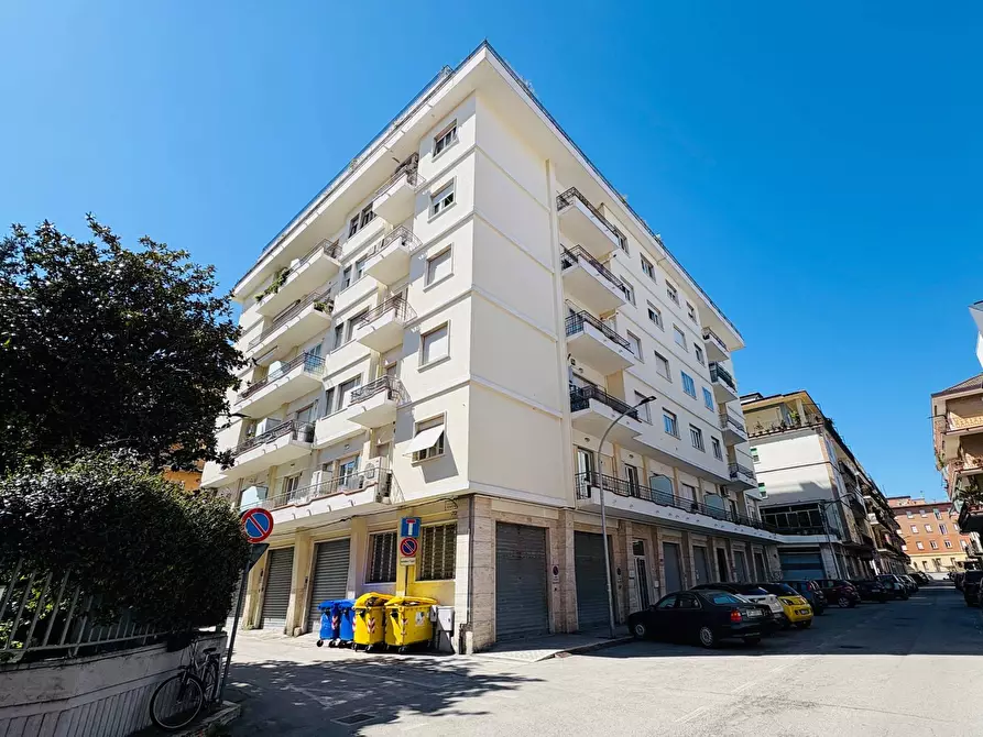 Immagine 10 di Appartamento in vendita  in via giovanni XXIII a San Benedetto Del Tronto