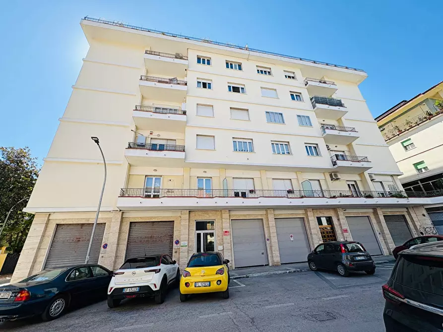 Immagine 16 di Appartamento in vendita  in via giovanni XXIII a San Benedetto Del Tronto