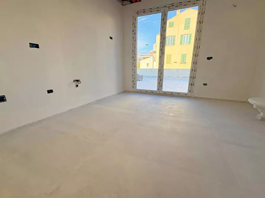 Immagine 22 di Appartamento in vendita  in piazza nardone 25 a San Benedetto Del Tronto