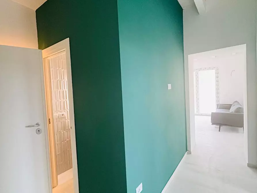 Immagine 13 di Appartamento in vendita  in piazza nardone 25 a San Benedetto Del Tronto