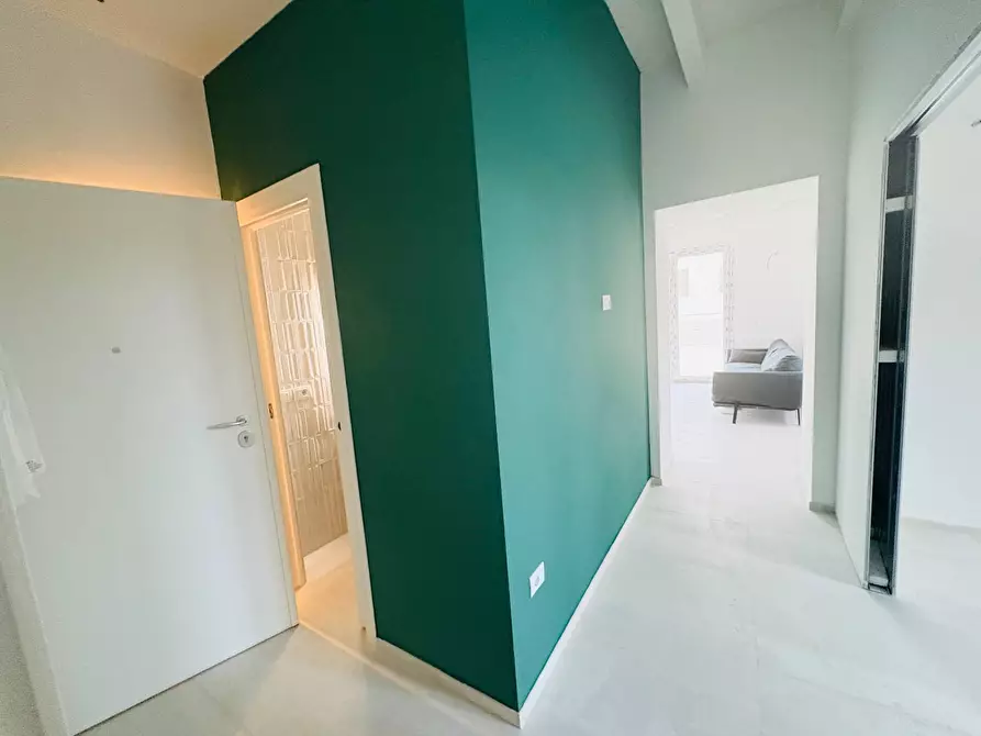 Immagine 57 di Appartamento in vendita  in piazza nardone 25 a San Benedetto Del Tronto