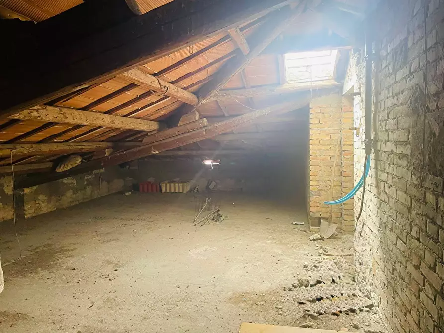 Immagine 2 di Magazzino in vendita  in via montello 6 a San Benedetto Del Tronto