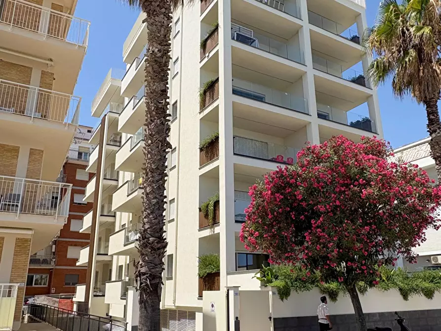 Immagine 14 di Attico in vendita  in viale rinascimento a San Benedetto Del Tronto