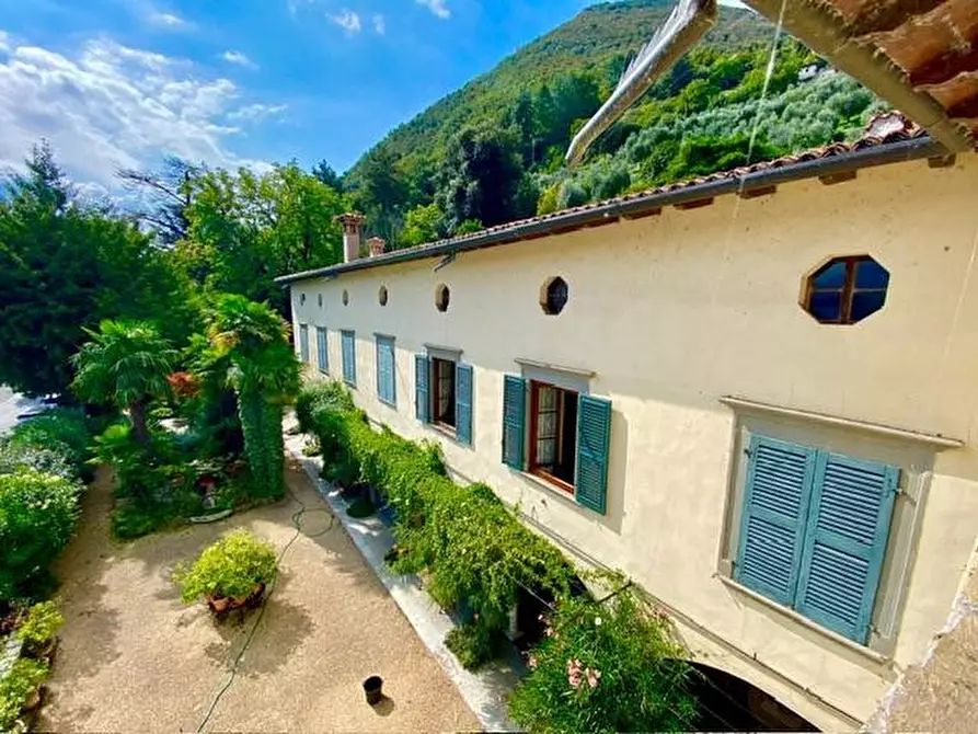 Immagine 21 di Villa in vendita  in Via Roma 2 a Adrara San Martino