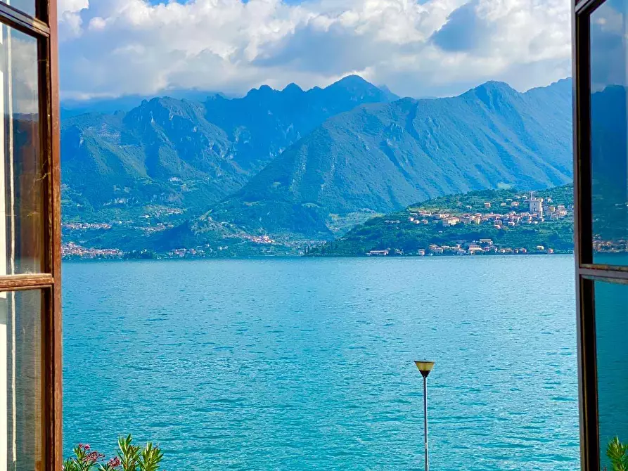 Immagine 35 di Villa in vendita  in Via Roma 2 a Adrara San Martino