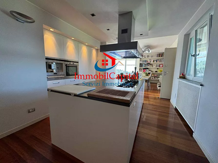 Immagine 42 di Villa in vendita  in Via Franco Molfino a Camogli