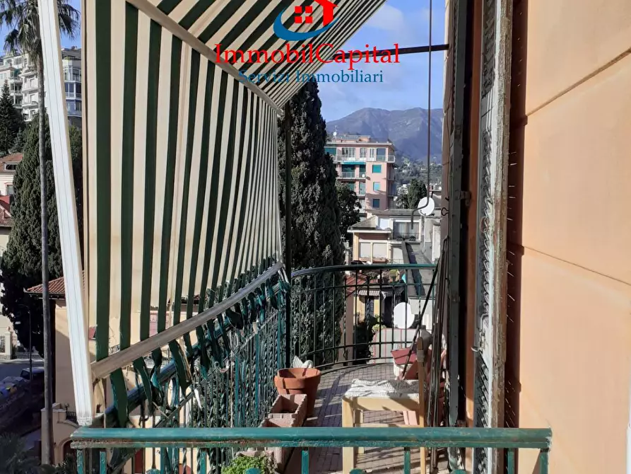 Immagine 4 di Appartamento in vendita  in Corso Cristoforo Colombo a Rapallo