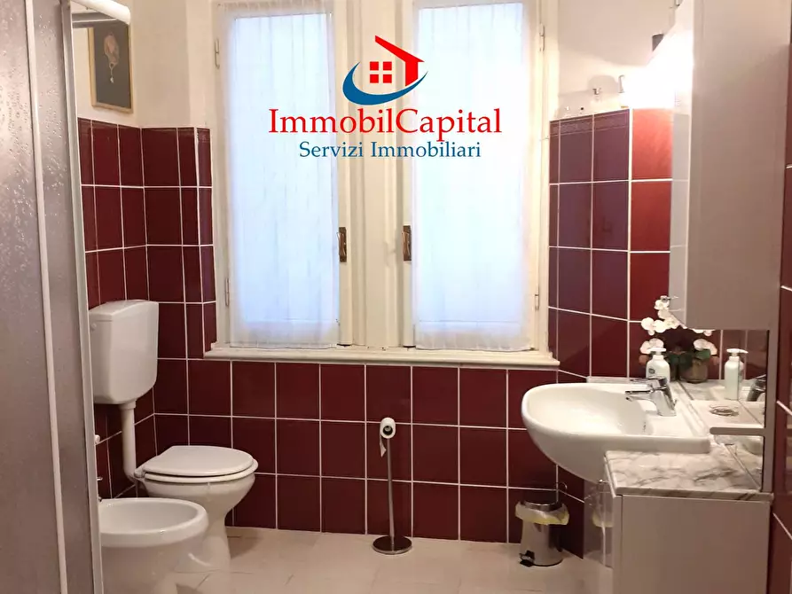 Immagine 17 di Appartamento in vendita  in Corso Cristoforo Colombo a Rapallo