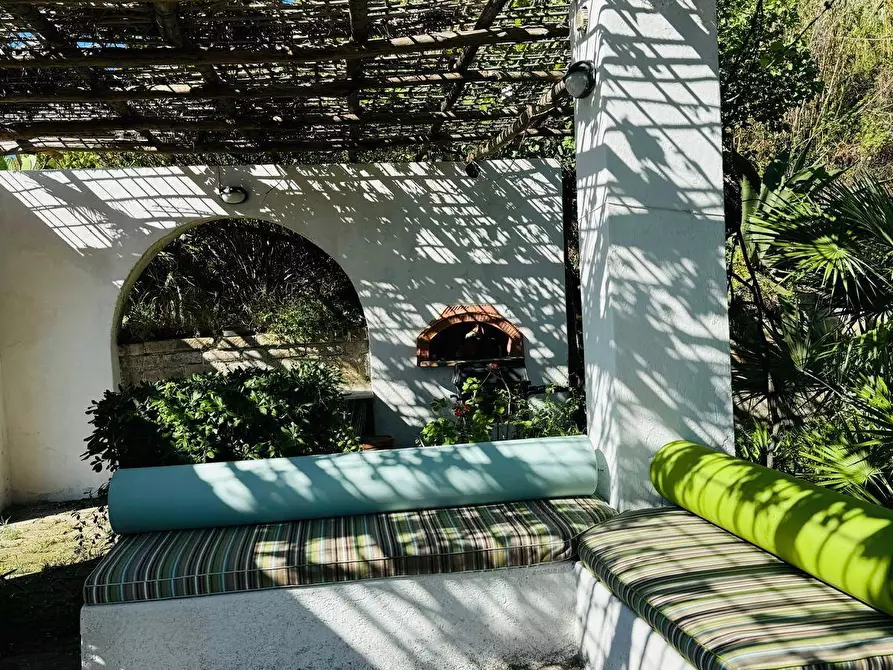 Immagine 21 di Villa in vendita  a Ischia