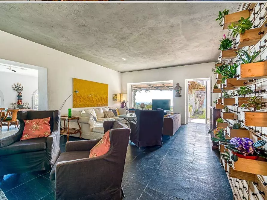 Immagine 22 di Villa in vendita  a Ischia