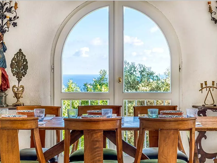 Immagine 25 di Villa in vendita  a Ischia