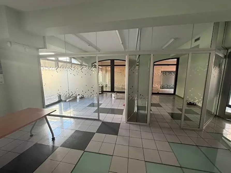 Immagine 2 di Ufficio in affitto  in Via Genala a Cremona