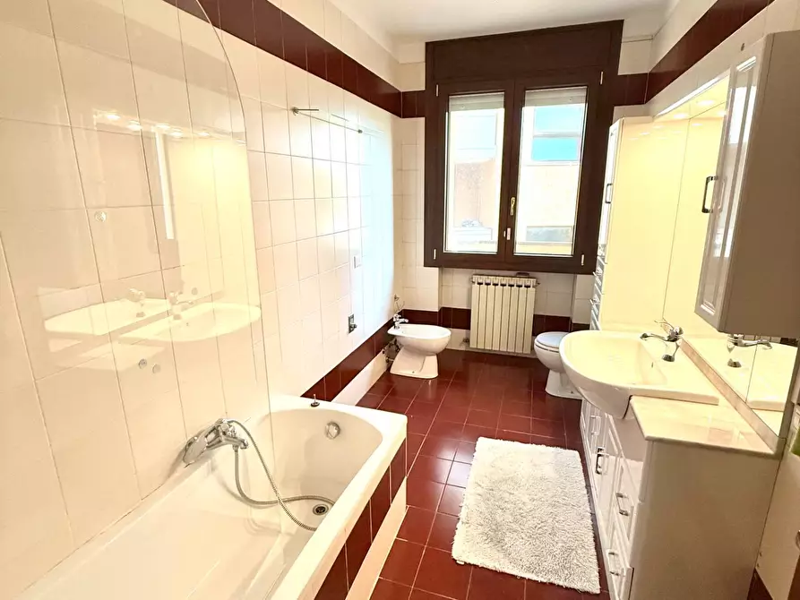 Immagine 16 di Casa indipendente in vendita  in Via rialto a Cremona