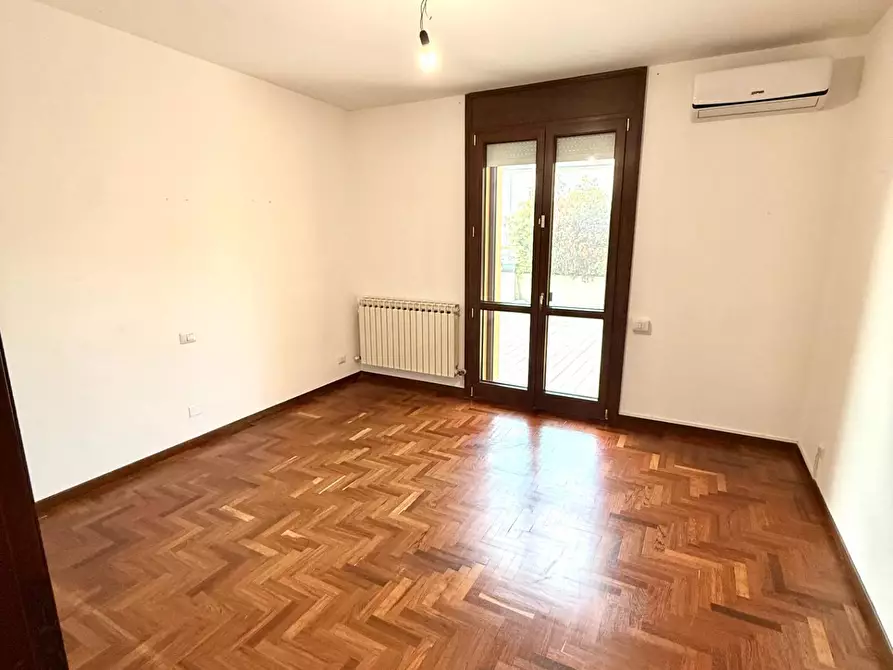 Immagine 14 di Casa indipendente in vendita  in Via rialto a Cremona