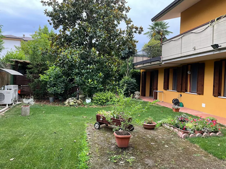 Immagine 22 di Casa indipendente in vendita  in Via rialto a Cremona