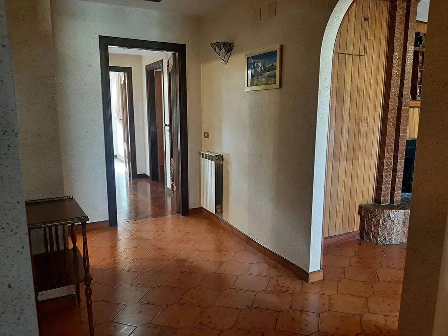 Immagine 10 di Attico in vendita  in di Circumvallazione Marianna Gadola 22 a Capodrise