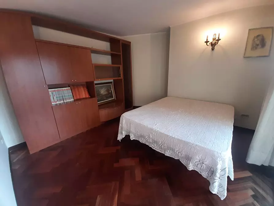 Immagine 14 di Attico in vendita  in di Circumvallazione Marianna Gadola 22 a Capodrise