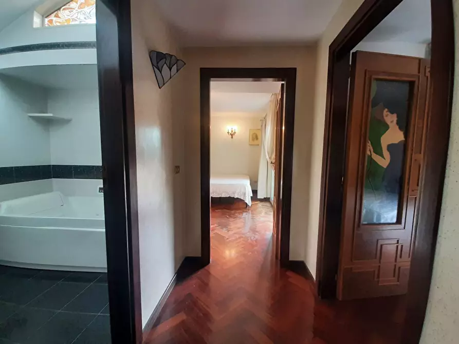 Immagine 20 di Attico in vendita  in di Circumvallazione Marianna Gadola 22 a Capodrise