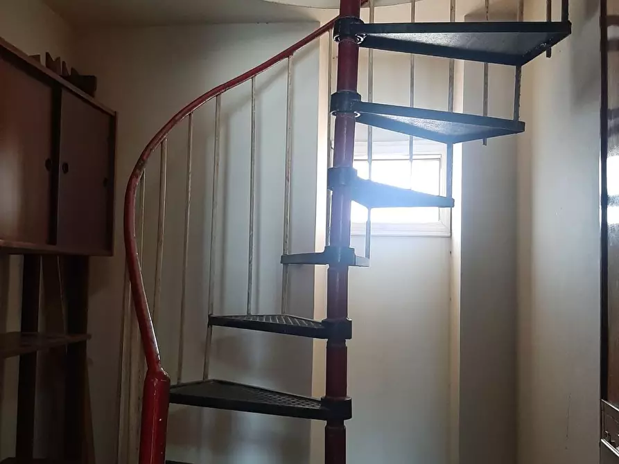 Immagine 26 di Attico in vendita  in di Circumvallazione Marianna Gadola 22 a Capodrise