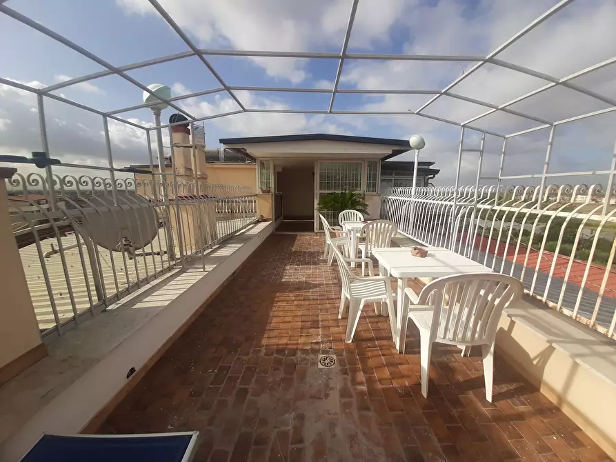 Immagine 33 di Attico in vendita  in di Circumvallazione Marianna Gadola 22 a Capodrise