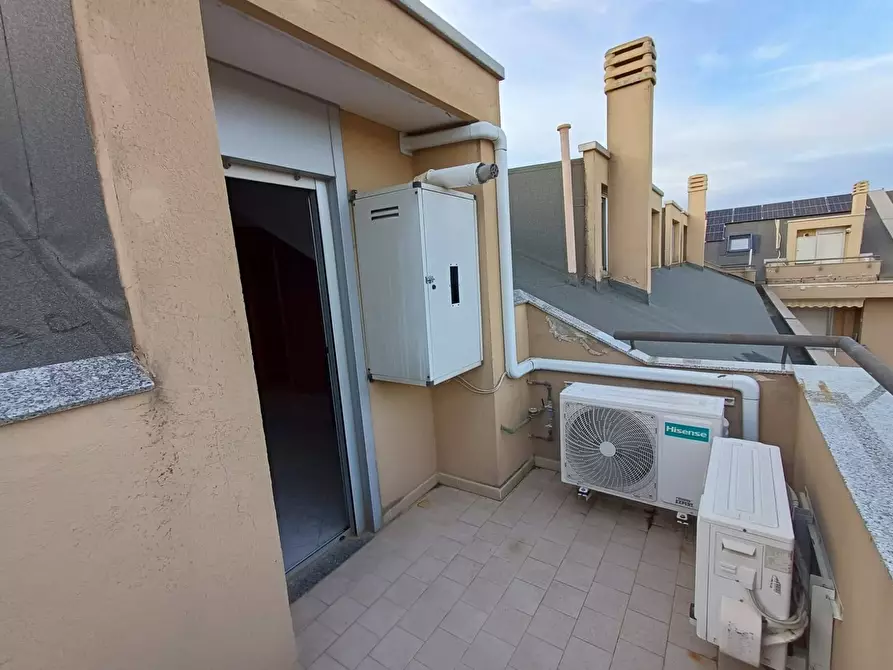 Immagine 14 di Attico in affitto  in VIA GROTTA 31 a Capodrise