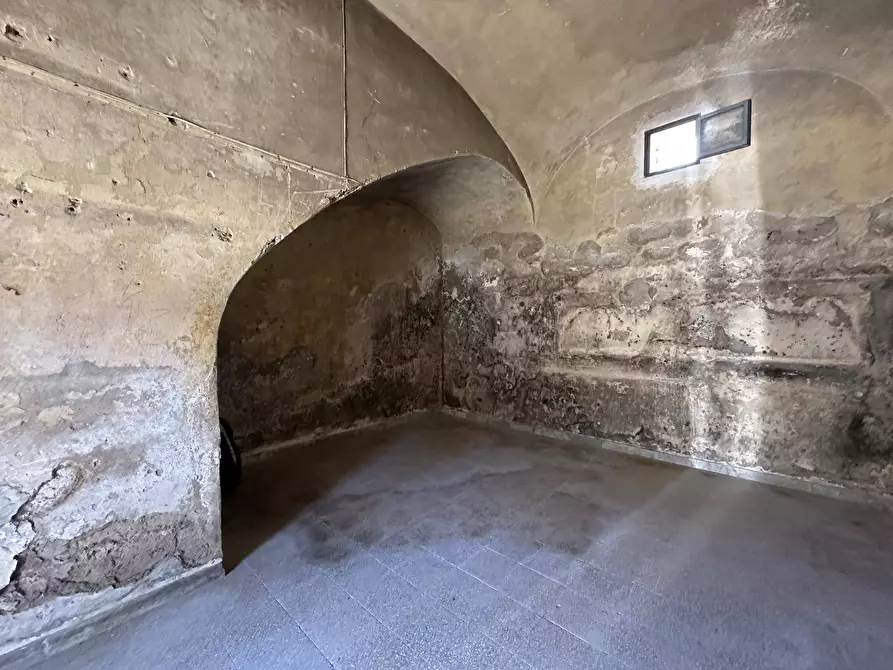 Immagine 15 di Rustico / casale in vendita  in VIA SANTONASTASO 15 a Caserta