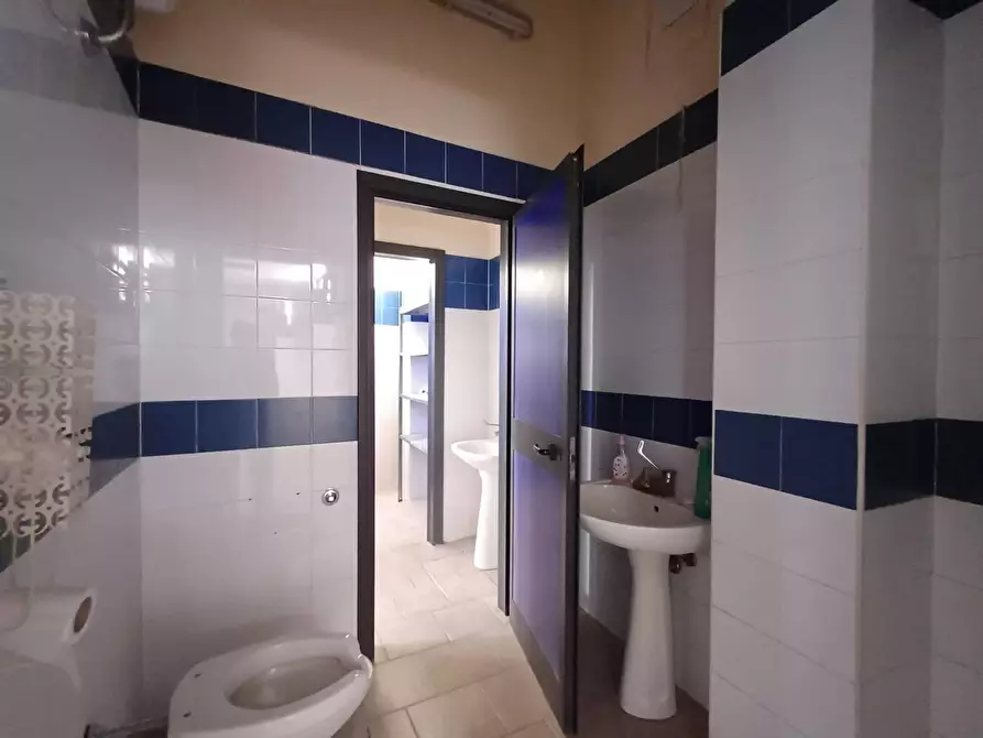 Immagine 19 di Locale commerciale in affitto  in via caduti sul lavoro 15 a Casagiove