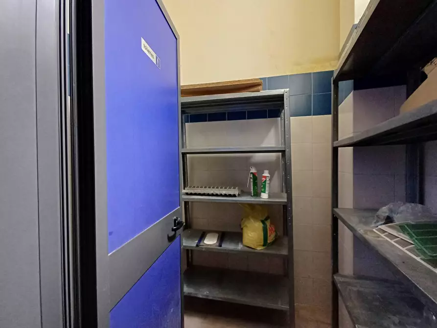 Immagine 20 di Locale commerciale in affitto  in via caduti sul lavoro 15 a Casagiove