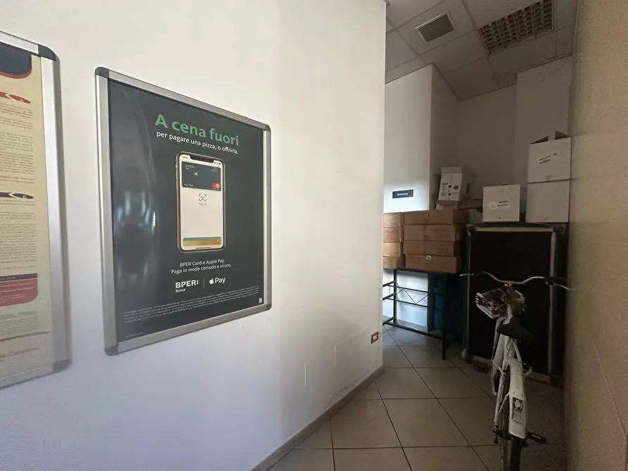 Immagine 11 di Locale commerciale in affitto  in VIA NAZIONALE APPIA 162 a Casagiove