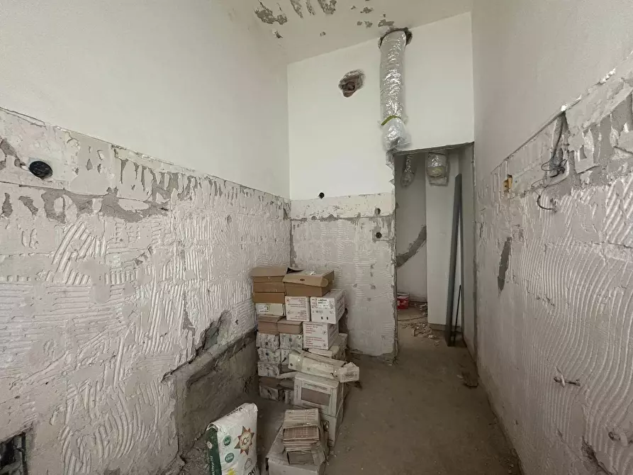 Immagine 11 di Appartamento in vendita  in VIA LIBERTA' 99 a Maddaloni