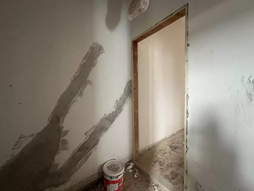 Immagine 17 di Appartamento in vendita  in VIA LIBERTA' 99 a Maddaloni