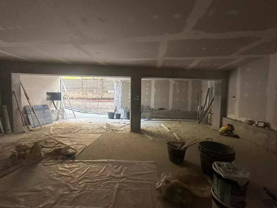 Immagine 26 di Appartamento in vendita  in VIA LIBERTA' 99 a Maddaloni