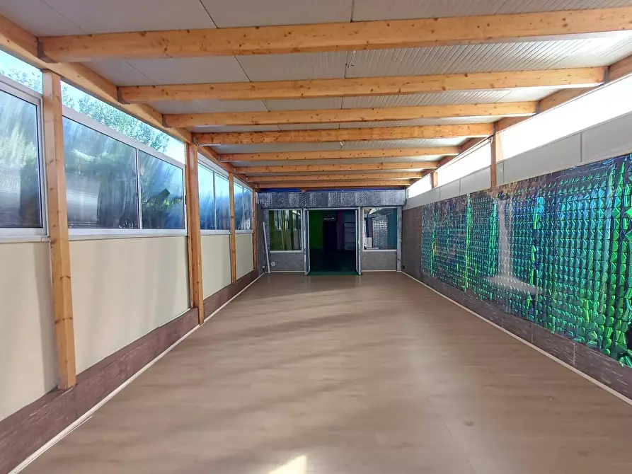 Immagine 5 di Locale commerciale in affitto  in VIA LORENZETTI 19 a Casagiove